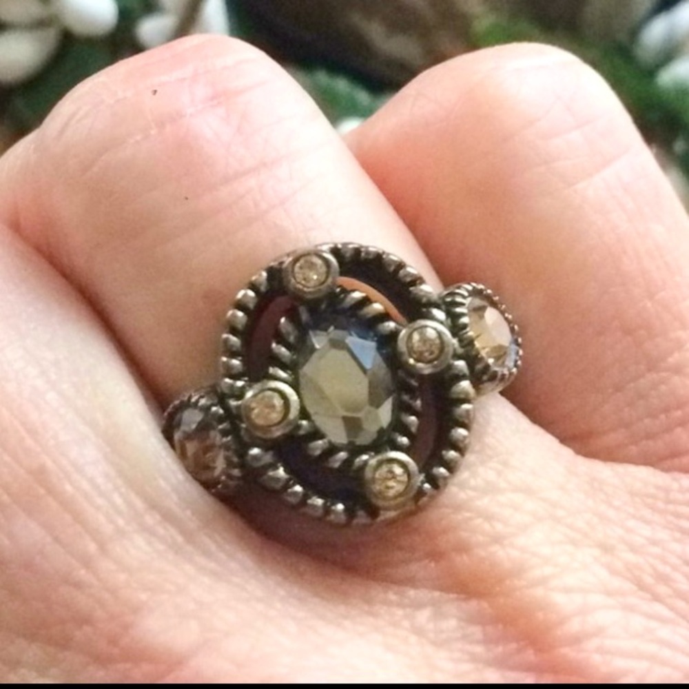 Lia Sophia goldtone antiqued ring 5.5.-6